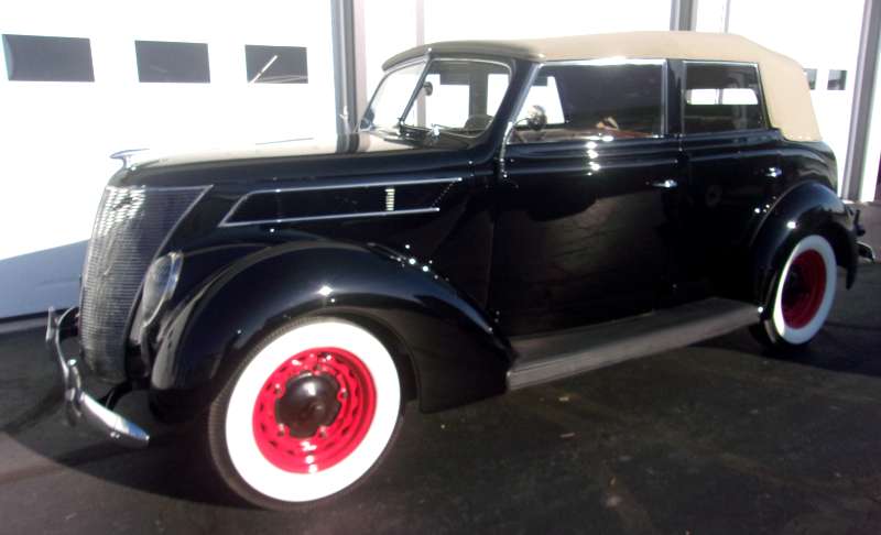1937 Ford Convertible Sedan