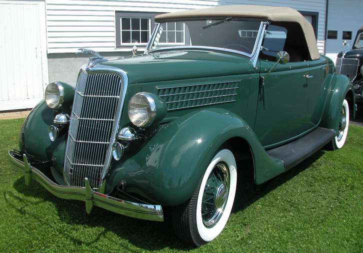 1935 Ford Roadster