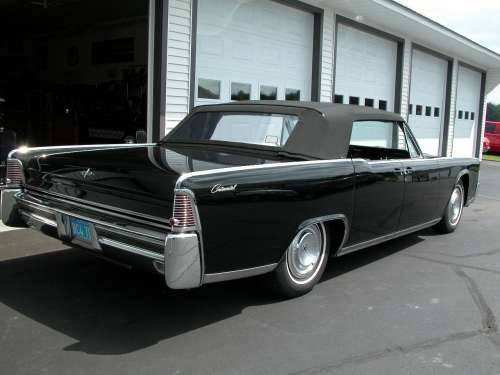 '65 Lincoln Continental